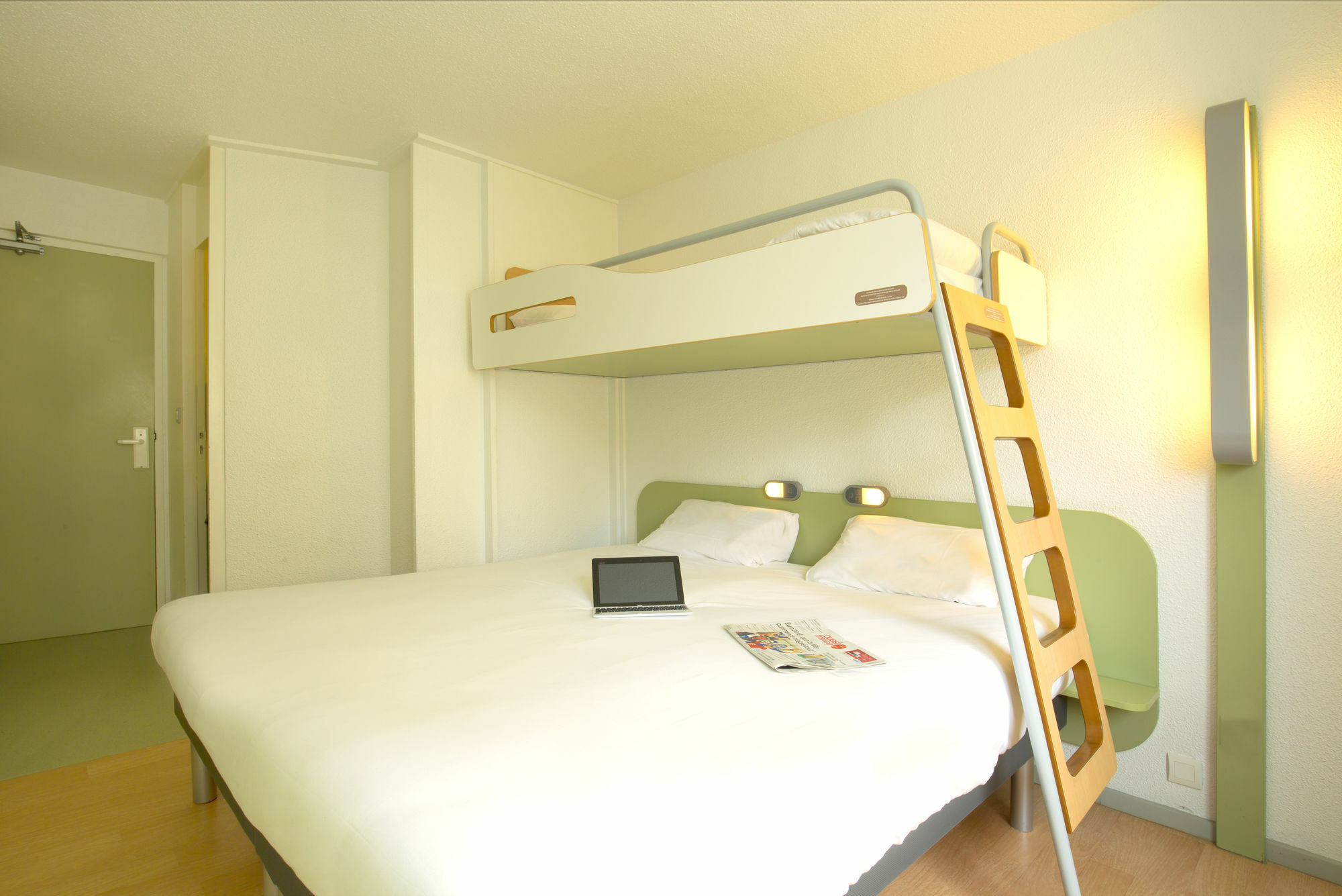 Ibis Budget Saint Malo Centre Hotel Bagian luar foto